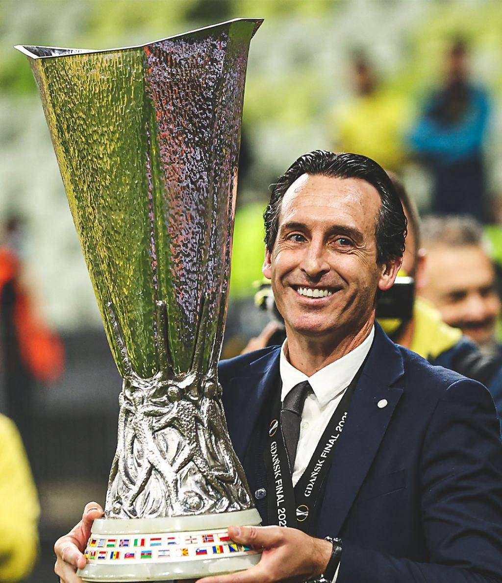 的阿斯顿维, 阿斯顿维拉, 缺阵 的阿斯顿维, 阿斯顿维拉, 缺阵